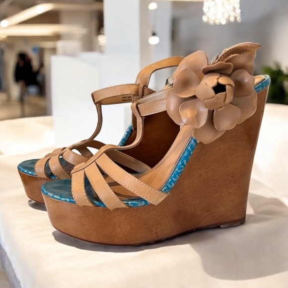 Badgley Mischa. Wooden wedge heeled sandals Gorgeous Flower Leather Wood - Picture 3 of 16
